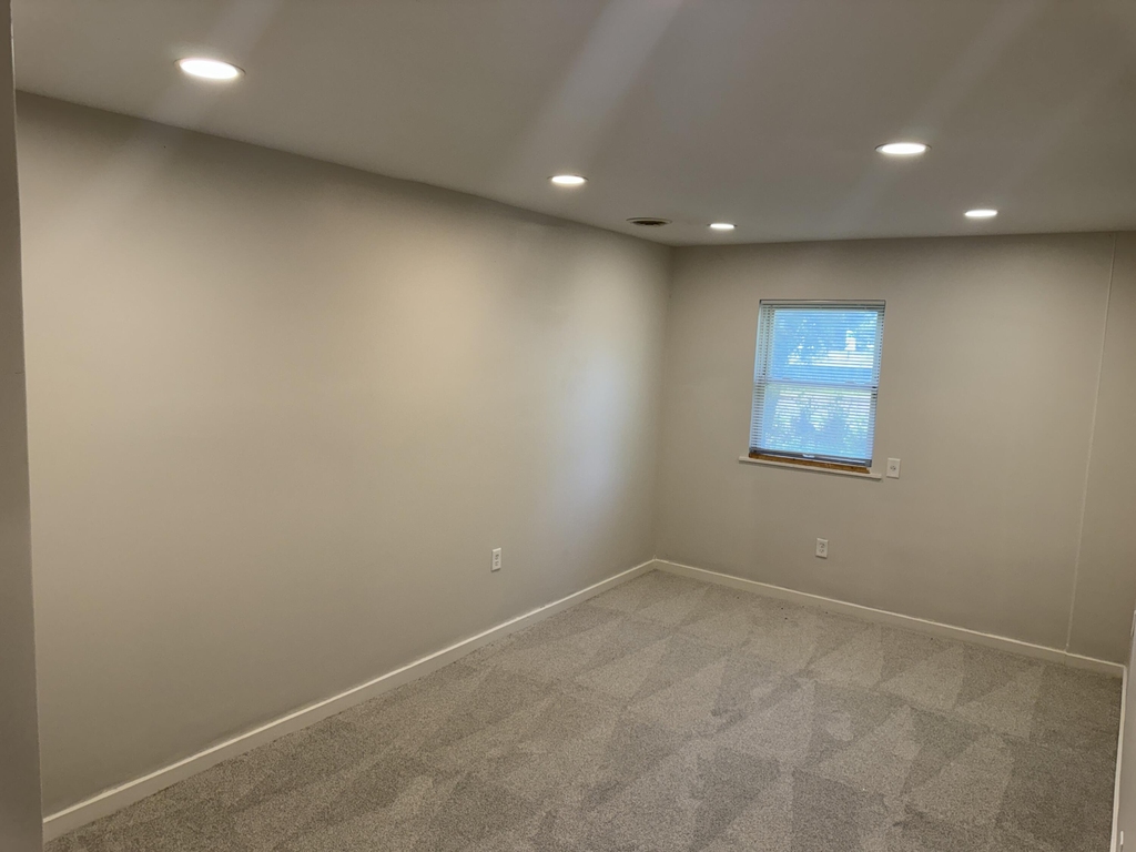 677 Dorset Avenue - Photo 11