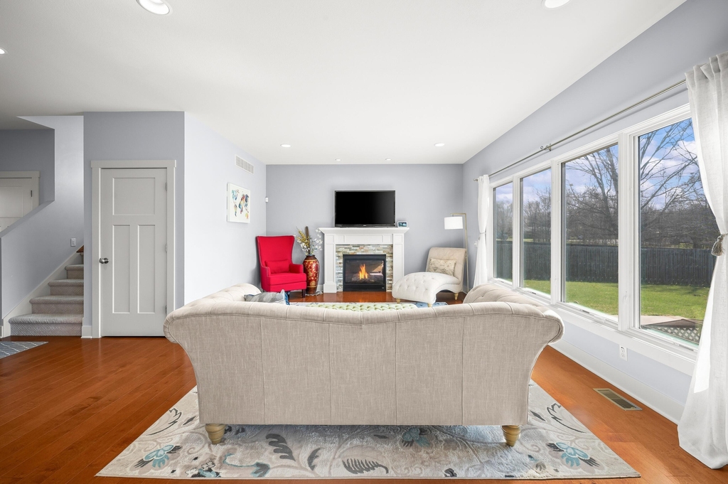 1835 Fox Prairie Road - Photo 12