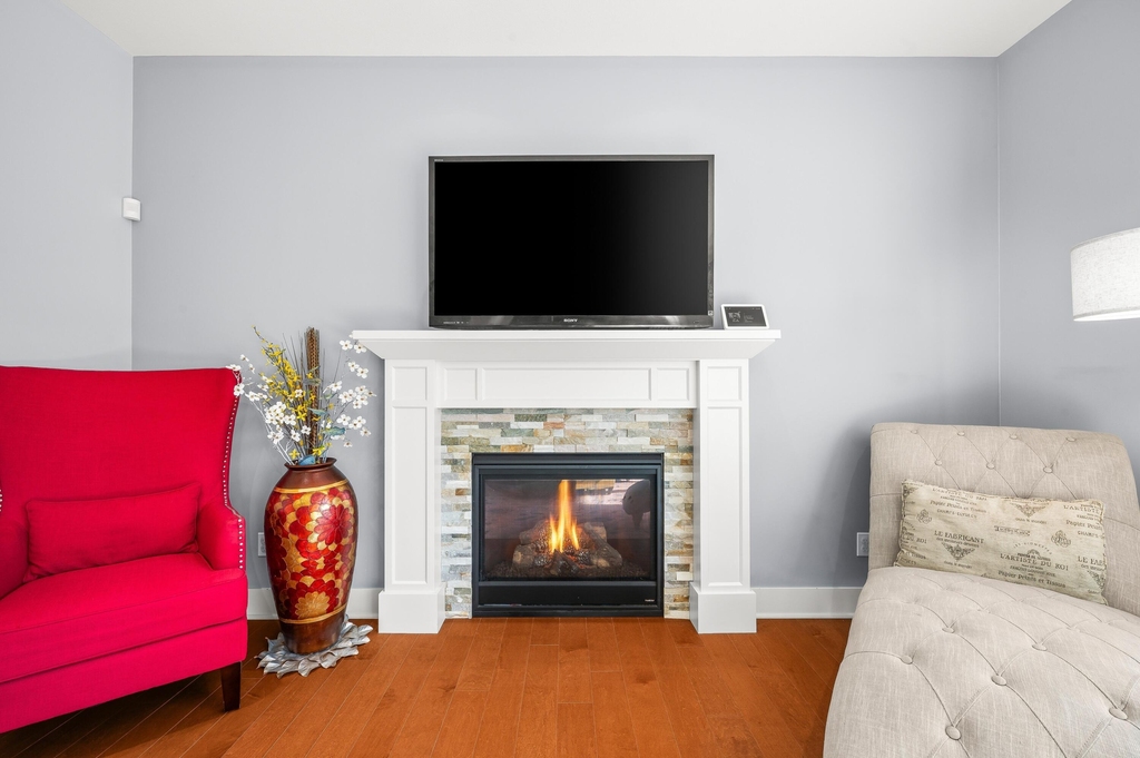 1835 Fox Prairie Road - Photo 9
