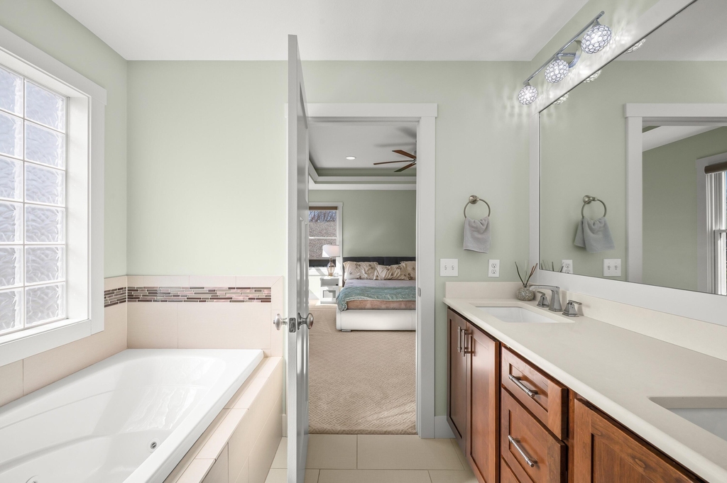 1835 Fox Prairie Road - Photo 37