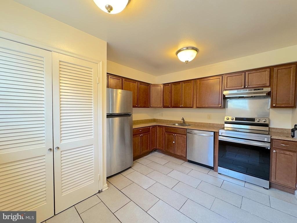6804 Perry Penney Drive - Photo 6