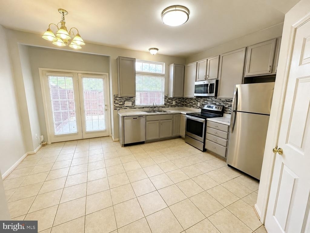 6731 Stone Maple Terrace - Photo 3