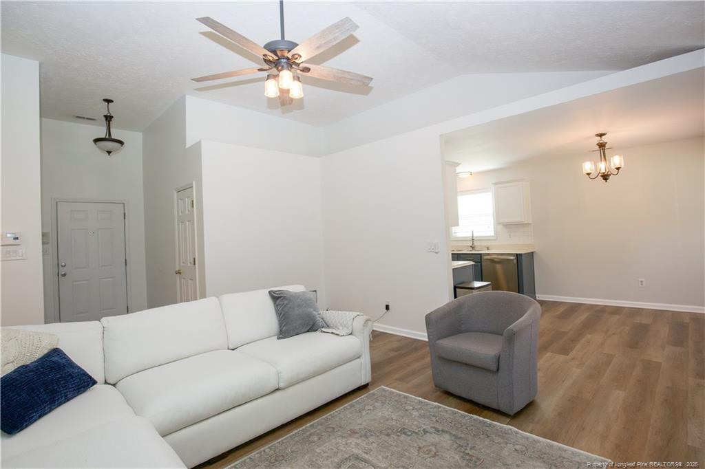 112 Raymond Street - Photo 6