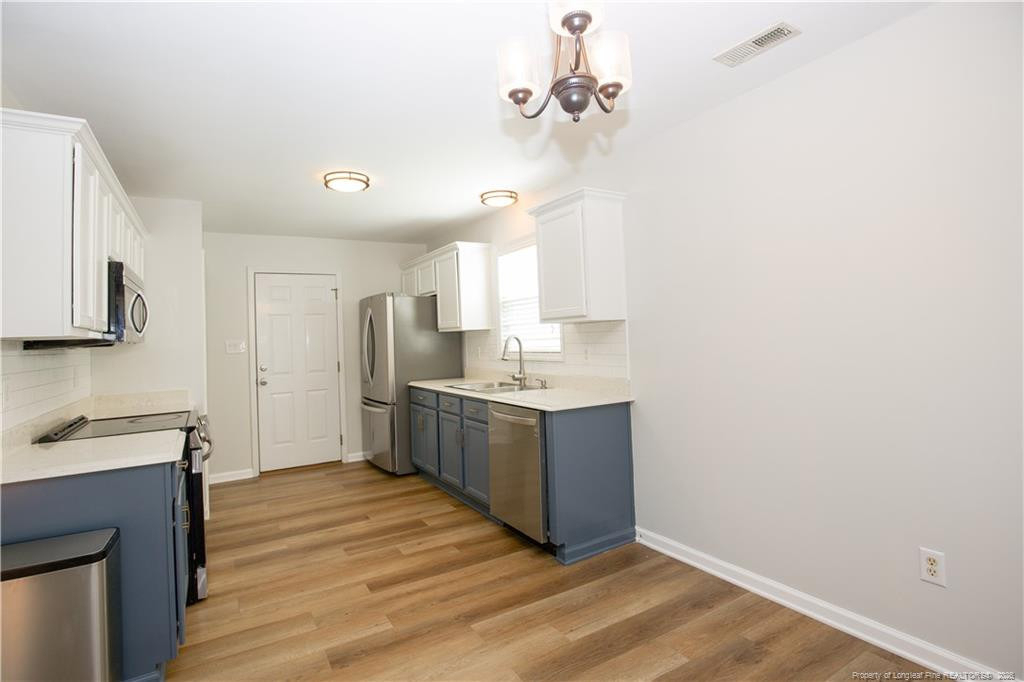 112 Raymond Street - Photo 14