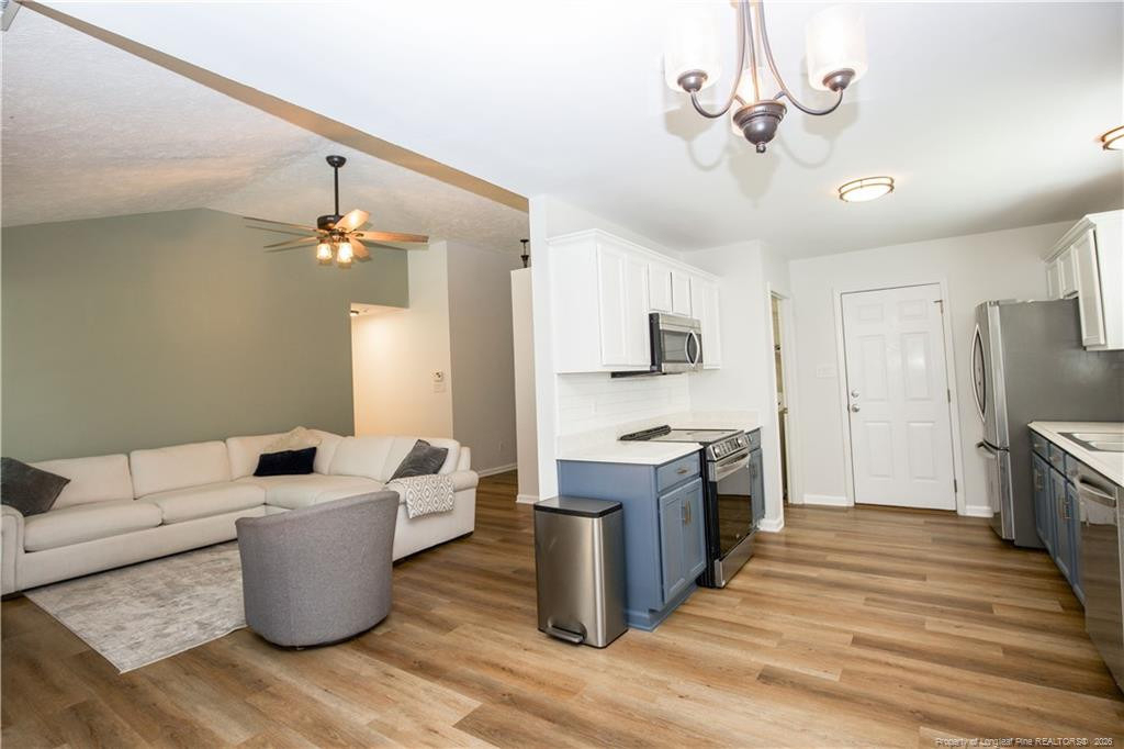 112 Raymond Street - Photo 15