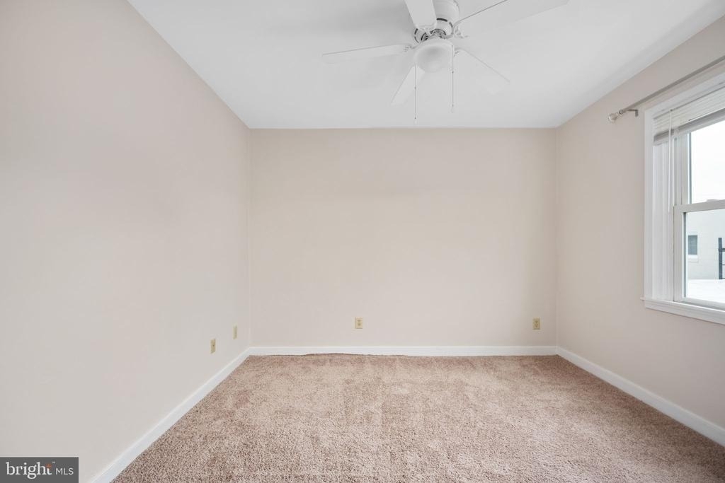 620 Kenmore Avenue - Photo 8