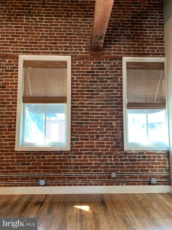 311 William Street - Photo 4
