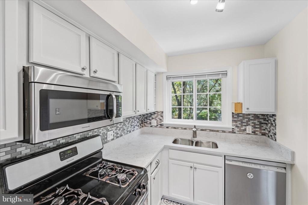 3226 Gunston Road - Photo 0