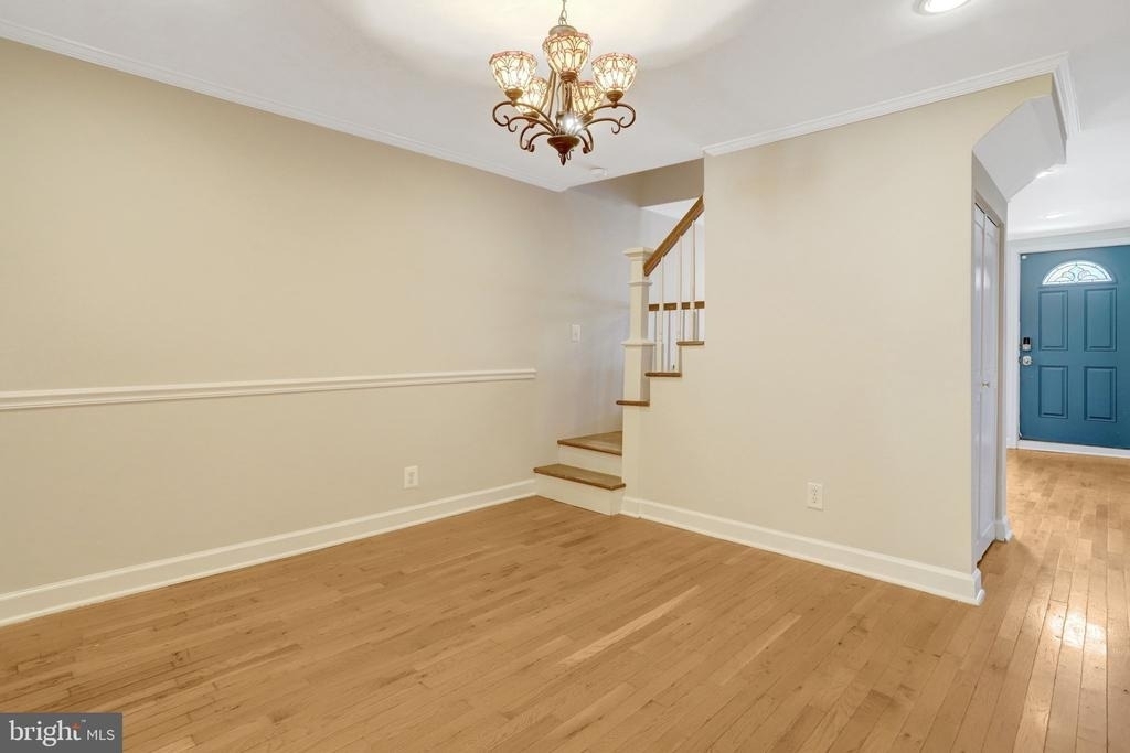 619 N Henry Street - Photo 14