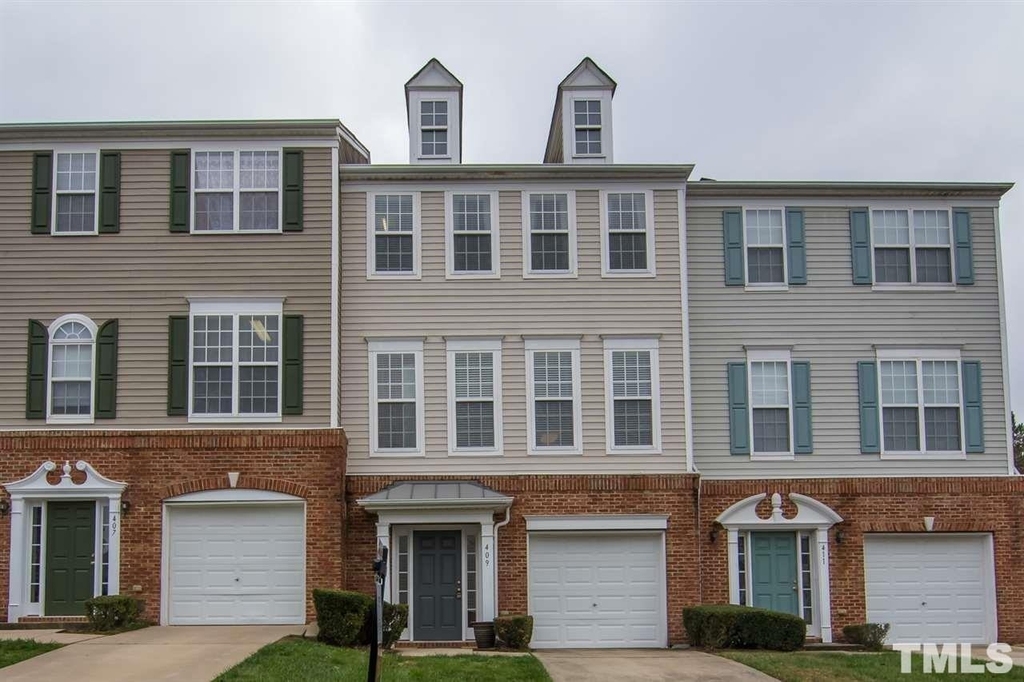 409 Coral Creek Lane - Photo 0