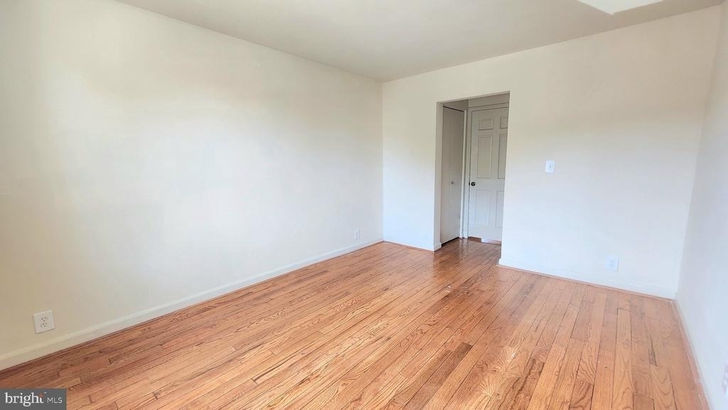 3347 S Wakefield - Photo 10