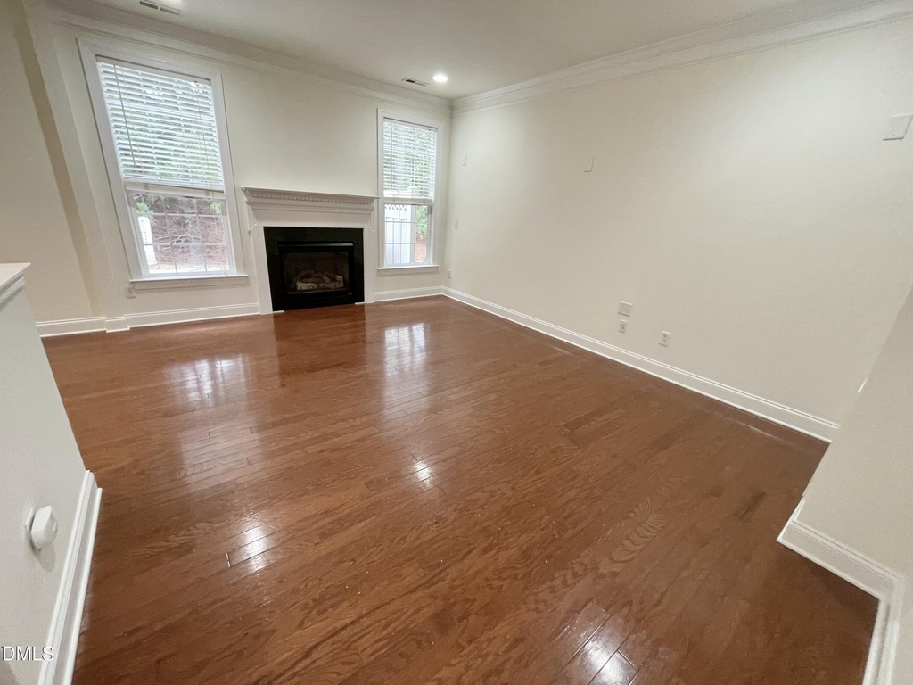 9519 Dellbrook Court - Photo 7