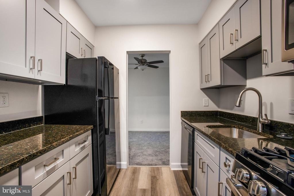 5007 10th Street S - Photo 13