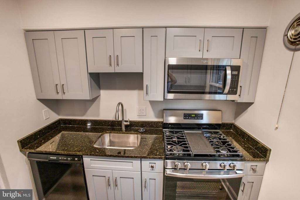 5007 10th Street S - Photo 17