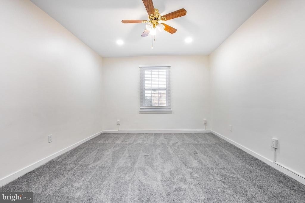 5007 10th Street S - Photo 3