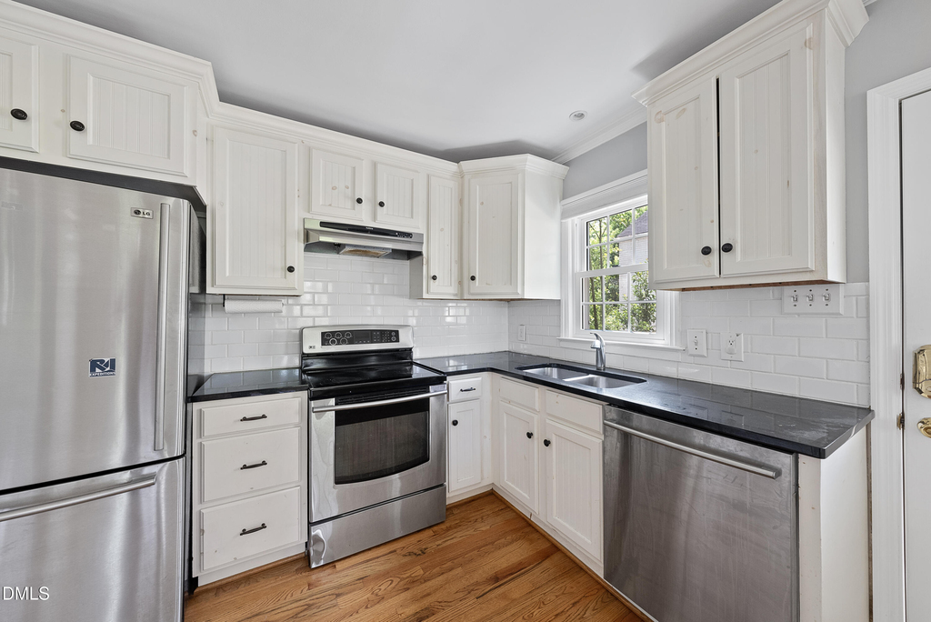 2924 Oberlin Road - Photo 16