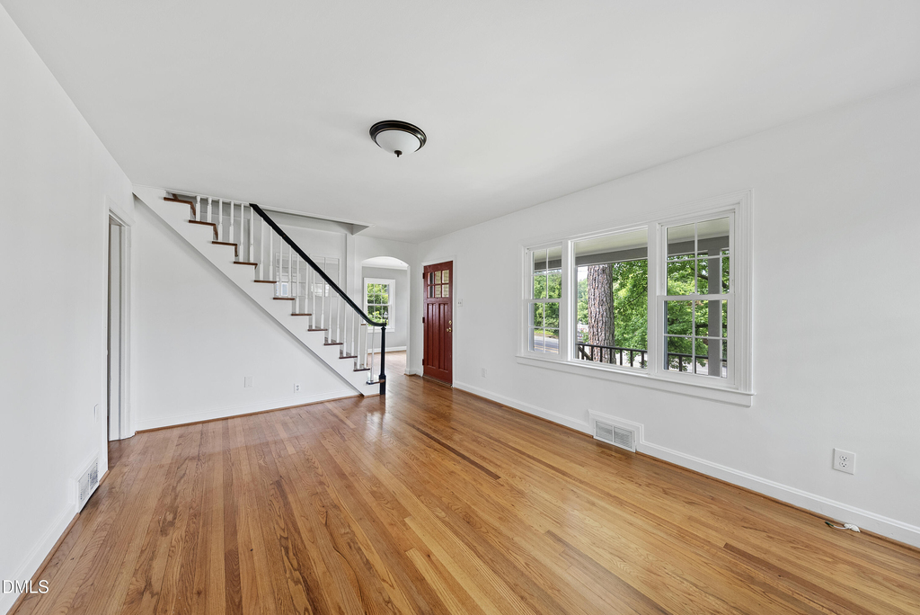 2924 Oberlin Road - Photo 5