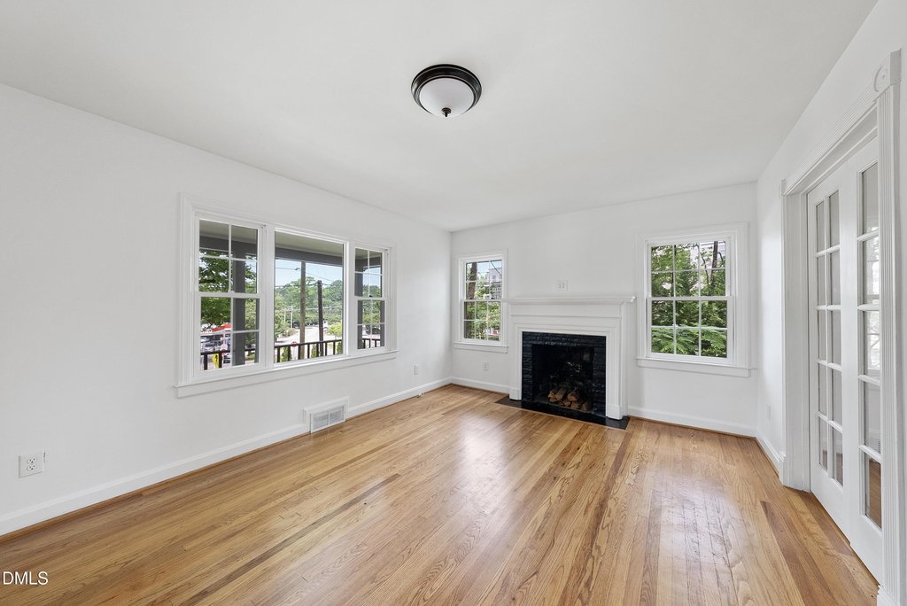 2924 Oberlin Road - Photo 4