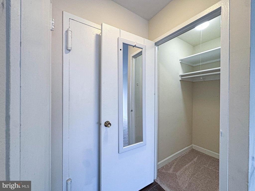 1111 Arlington Boulevard - Photo 17