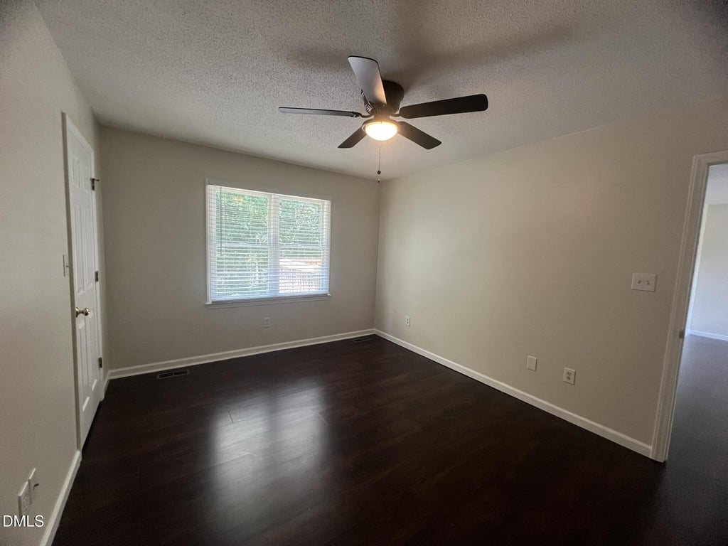 500 Chinaberry Lane - Photo 5