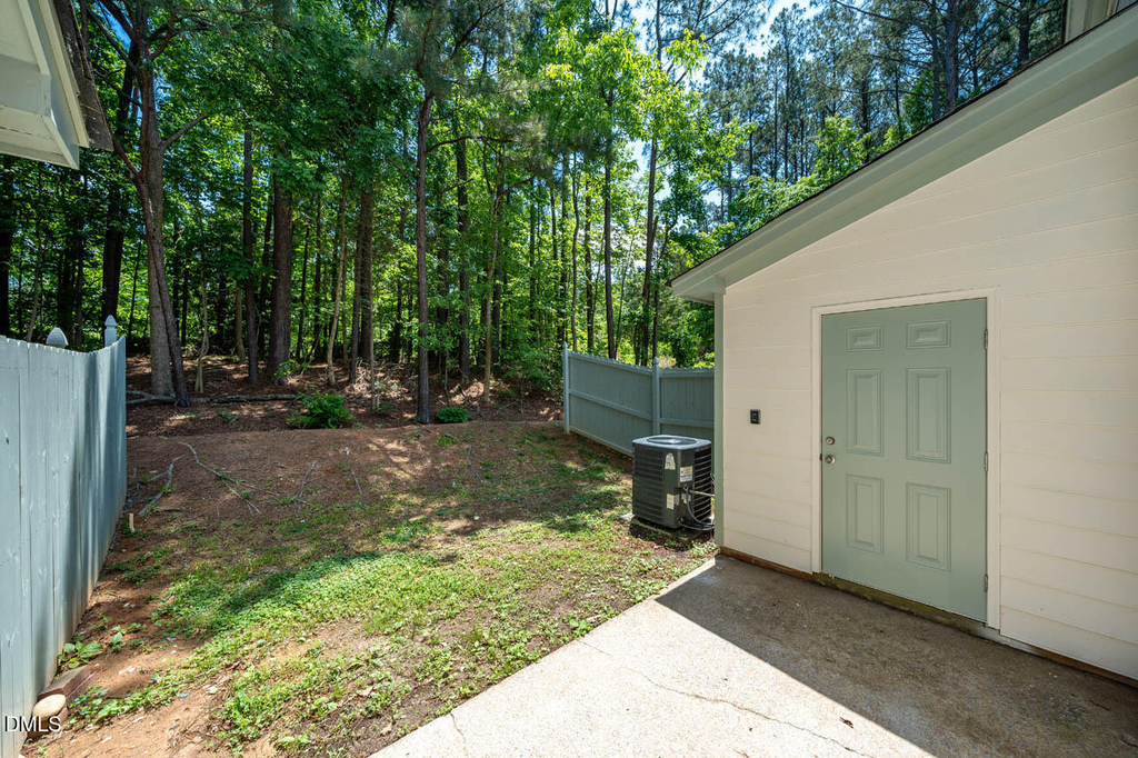 105 Stowe Place - Photo 7
