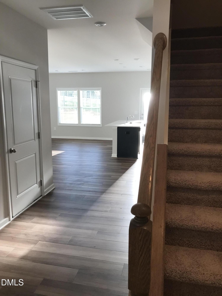 828 Oak Center Drive - Photo 5