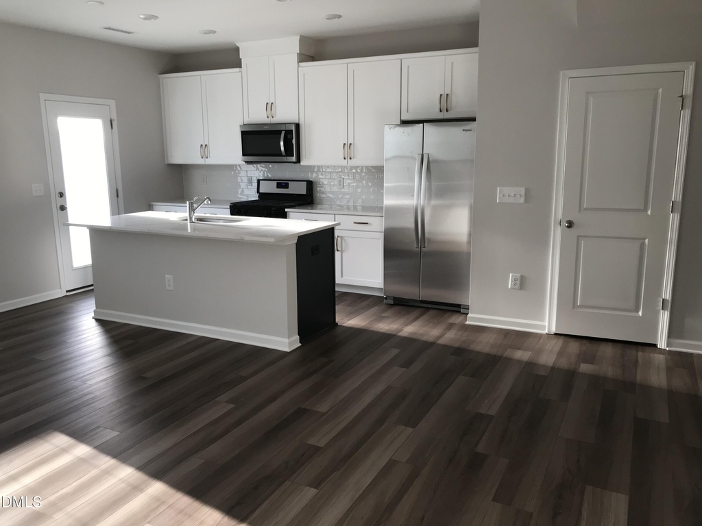 828 Oak Center Drive - Photo 10