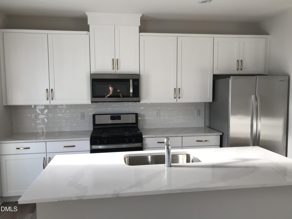 828 Oak Center Drive - Photo 11