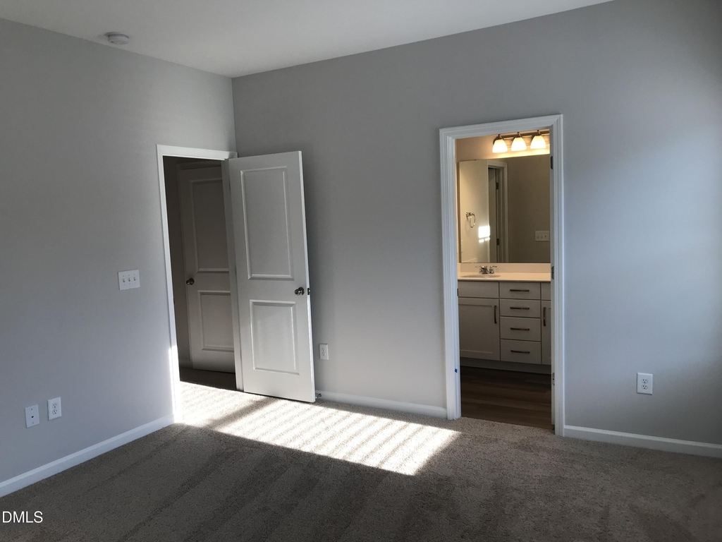 828 Oak Center Drive - Photo 18
