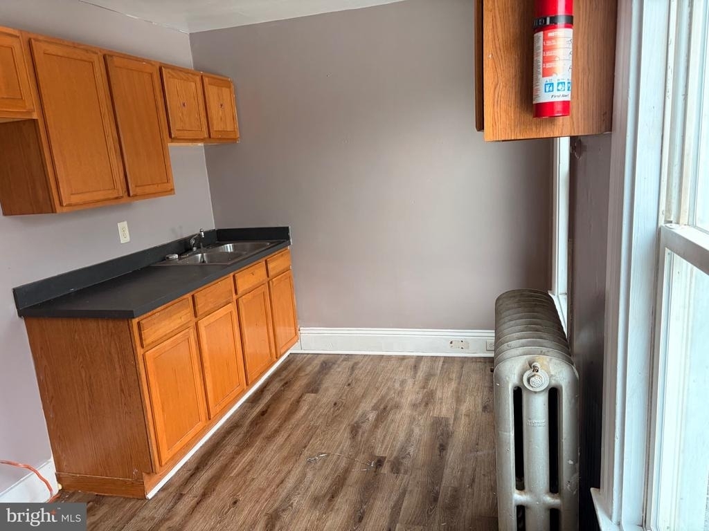 1023 S Queen Street - Photo 1