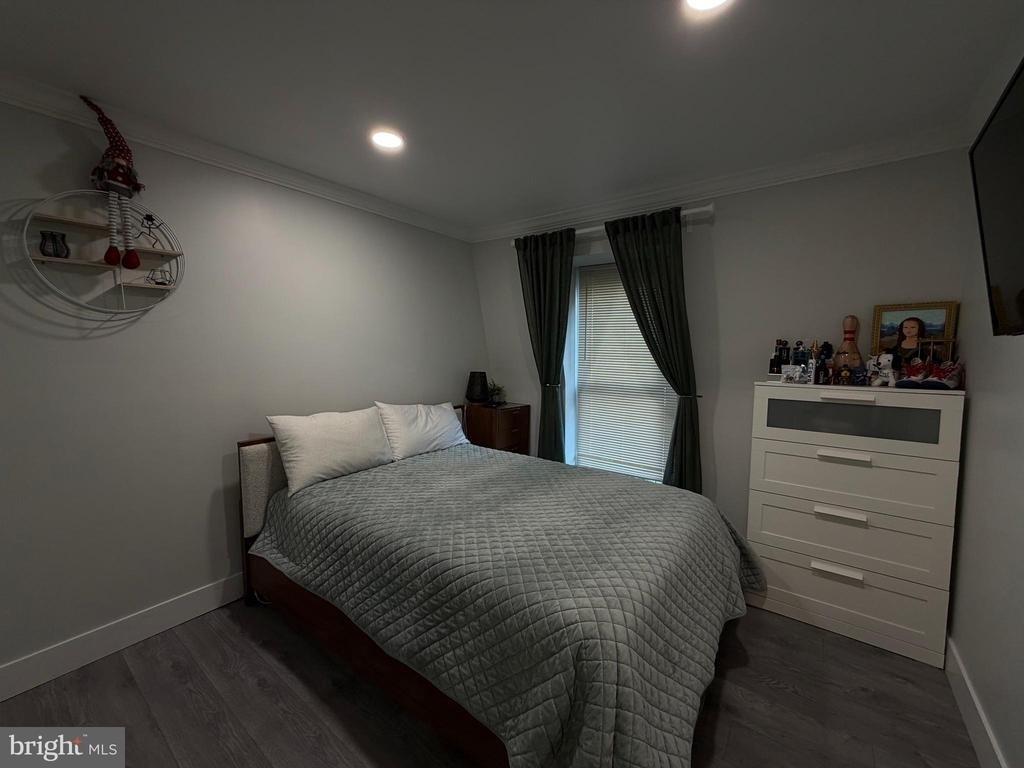 11807 Academy Road - Photo 17