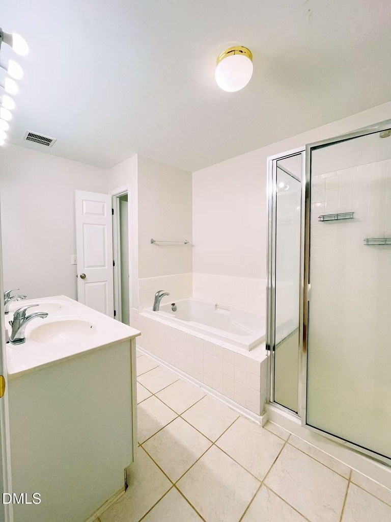 3040 Barrymore Street - Photo 12