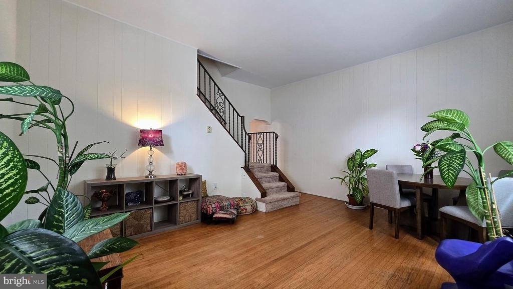 4261 River Road - Photo 2