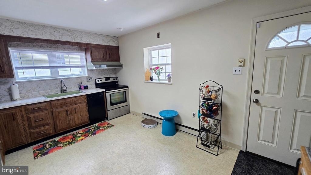 4261 River Road - Photo 8