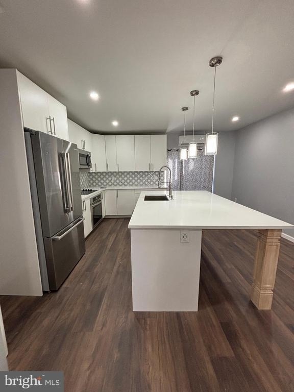 516 E Mayland Street - Photo 2
