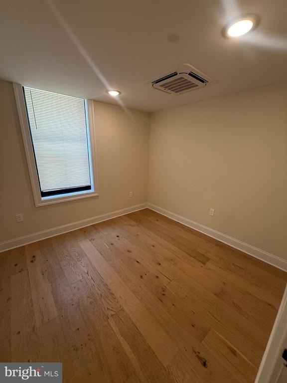 649 N 15th Street - Photo 3