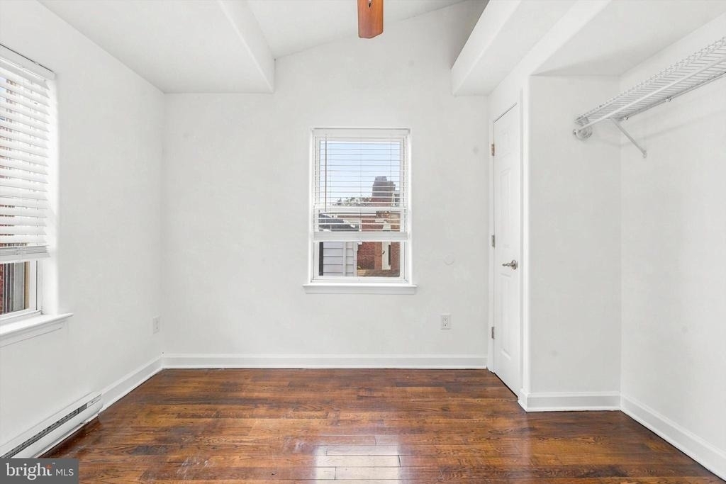 1616 Spruce Street - Photo 11
