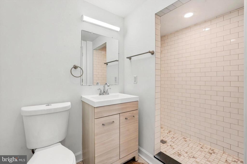 1616 Spruce Street - Photo 10