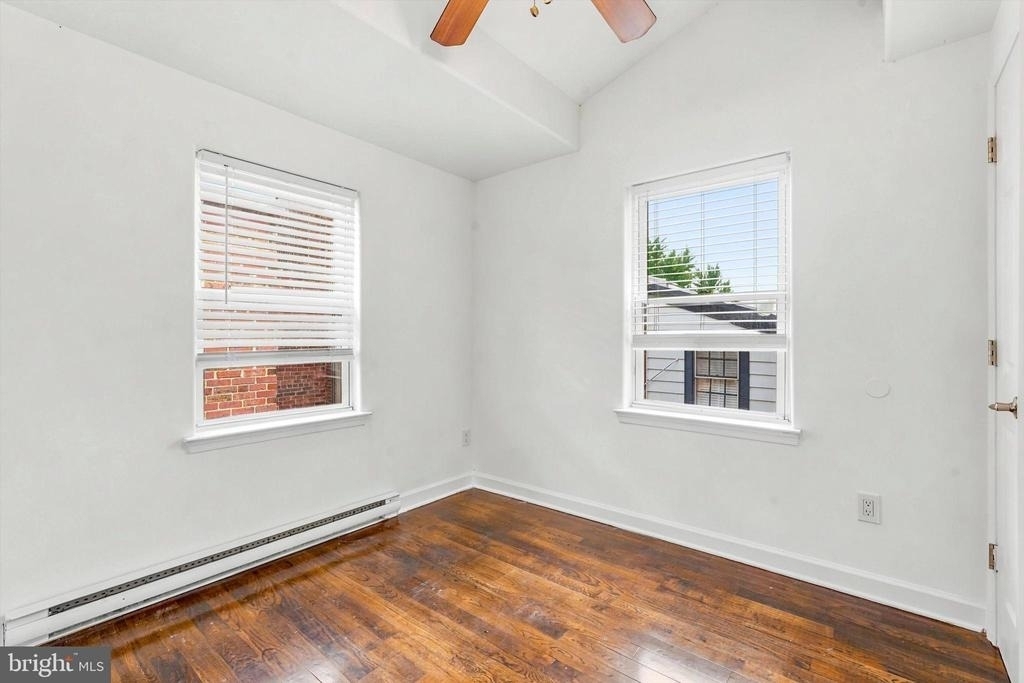 1616 Spruce Street - Photo 15