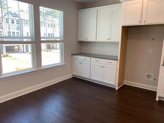 2881 Macintosh Woods Drive - Photo 2