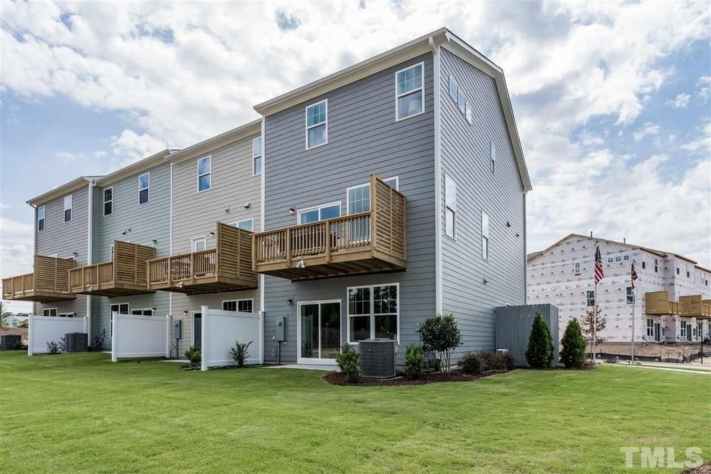 2881 Macintosh Woods Drive - Photo 25