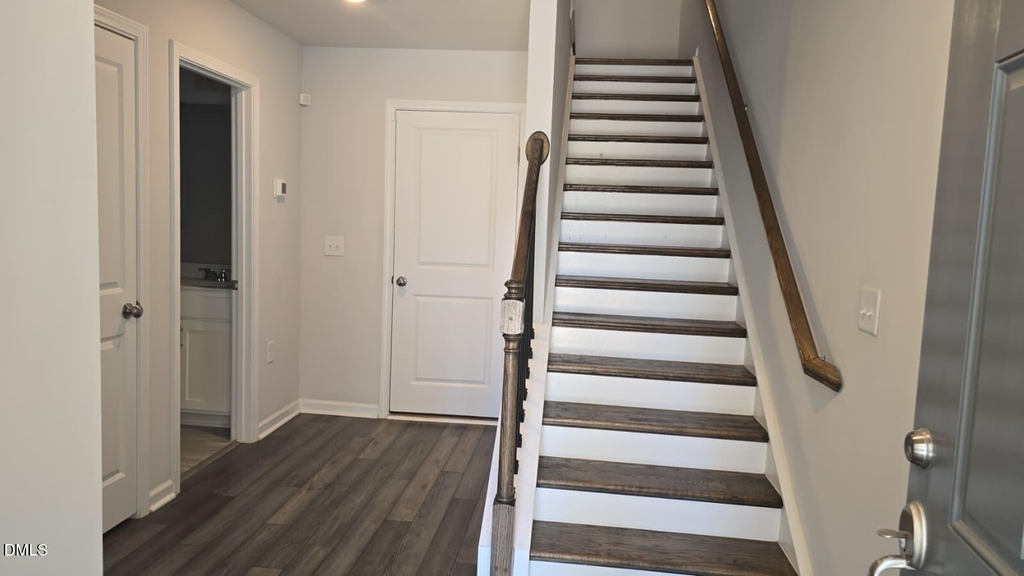 632 Gimari Drive - Photo 2