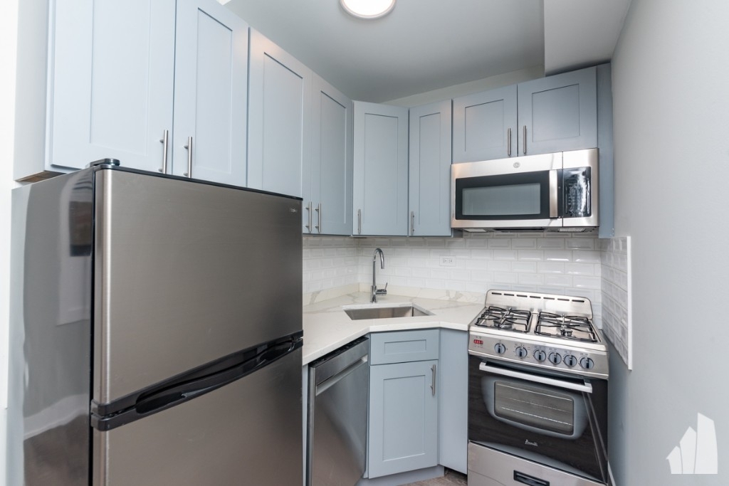 505 W Belmont - Photo 4
