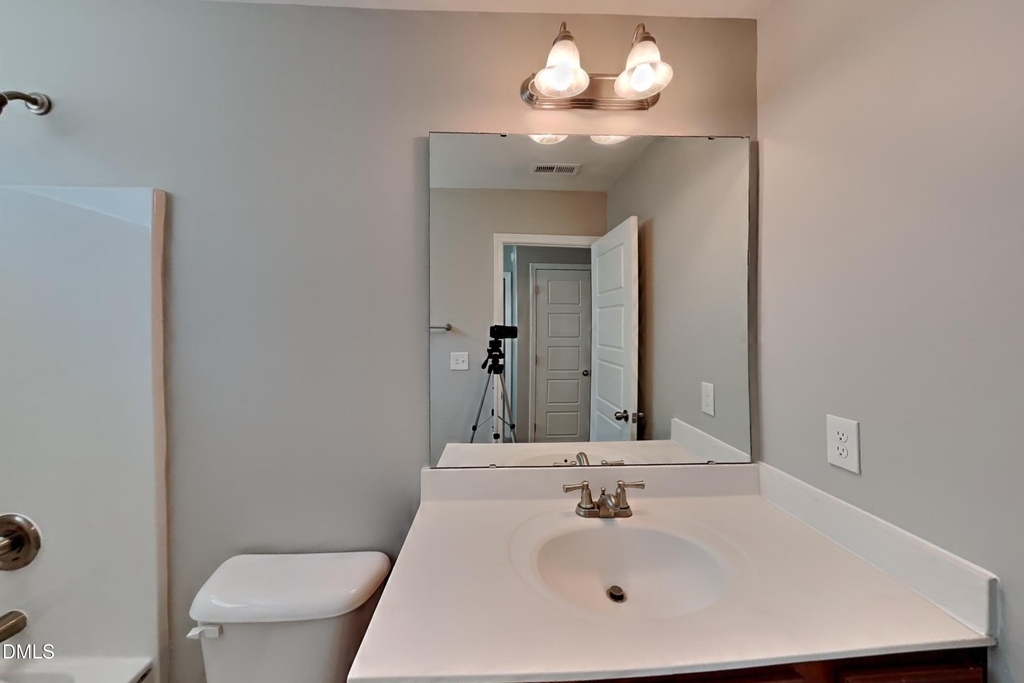 32 Balboa Parkway - Photo 13