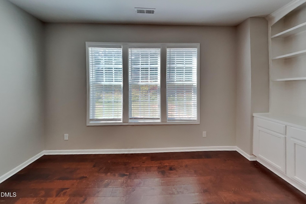 32 Balboa Parkway - Photo 1