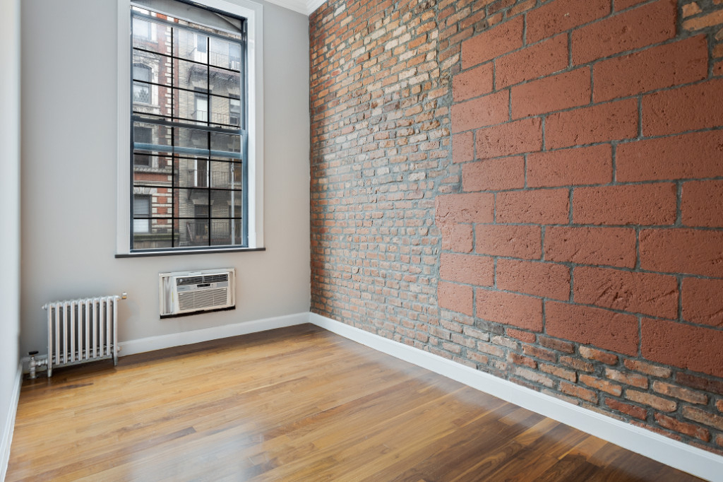 Copy of 221 East 11th Street, Unit 2a - Photo 3