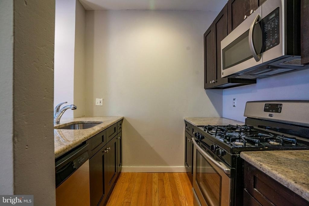1504 Swain Street - Photo 4