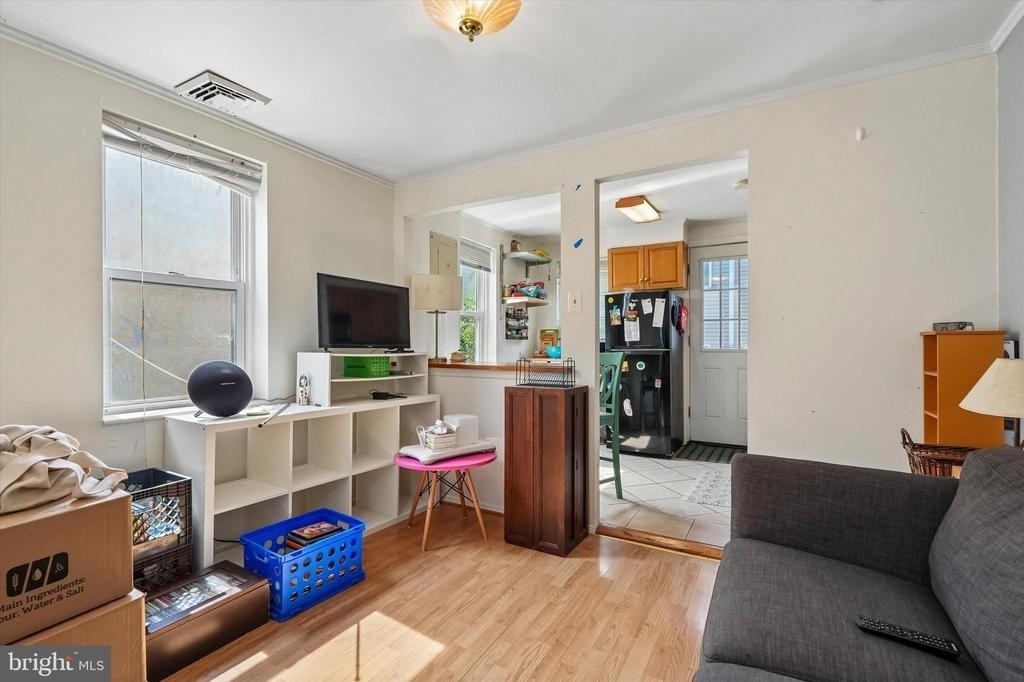 2348 Christian Street - Photo 2