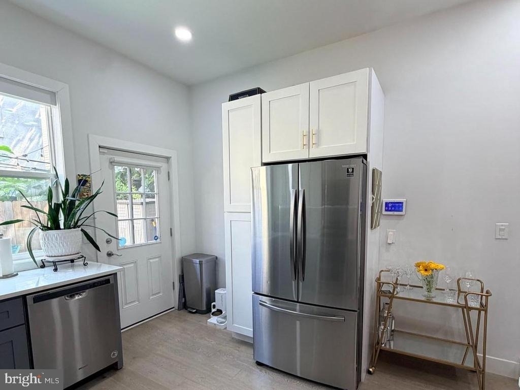 2239 Tasker Street - Photo 15