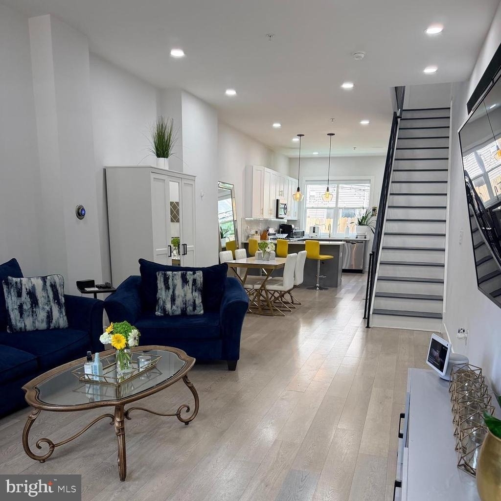 2239 Tasker Street - Photo 2